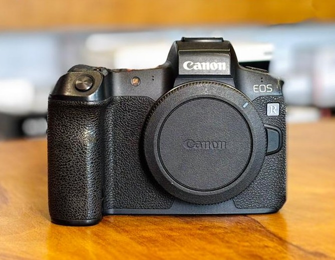 CANON EOS R