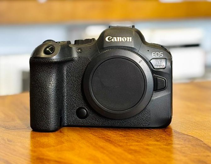 CANON EOS R6 ii